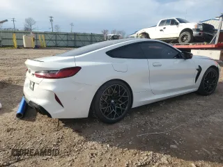 2020 BMW M8 Competition z VIN WBSAE0C06LBM08425, wystawiony jako Copart lot #75154953 z przebiegiem Nie podano mil oraz . Historia ofert i sprzedaży dostępna na DreamBid. Obrazek 3.