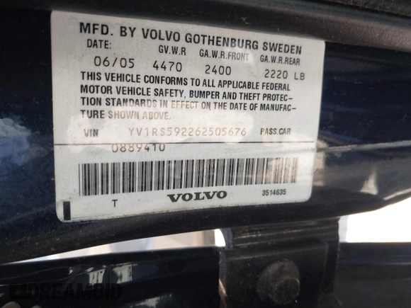 2006 Volvo S60 2.5L Turbo with VIN YV1RS592262505676, listed as a IAAI auction lot 42100182 with 139,714 mi miles. Bid and sale history available at carsss.com. Image 9.