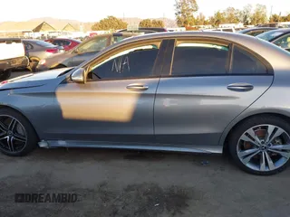 2015 Mercedes-Benz C-Class C 400 with VIN 55SWF6GB9FU012496, listed as a IAAI auction lot 40919086 with 77,330 mi miles. Bid and sale history available at carsss.com. Image 14.