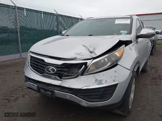 2013 Kia Sportage LX with VIN KNDPB3A2XD7428553, listed as a IAAI auction lot 40942823 with 83452 miles. Bid and sale history available at carsss.com. Image 6.