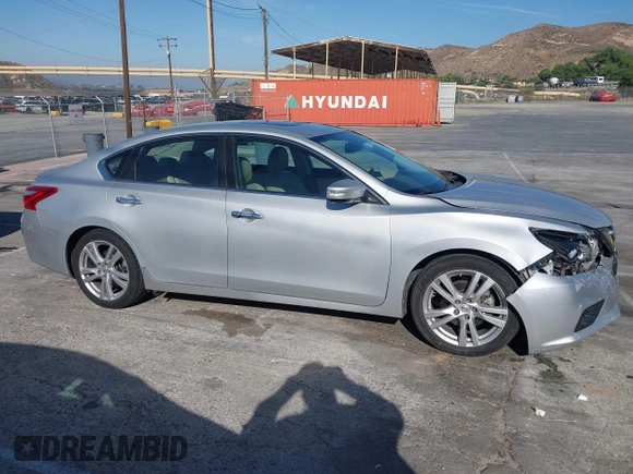 2017 Nissan Altima SR with VIN 1N4BL3AP7HC193941, listed as a IAAI auction lot 42497050 with 96,864 mi miles and . Bid and sale history available at DreamBid. Image 13.