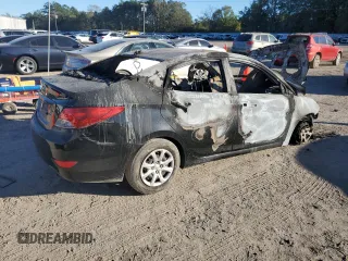 2012 Hyundai Accent GLS with VIN KMHCT4AE2CU083560, listed as a Copart auction lot 82301044 with 0 mi miles and Non Repairable. Bid and sale history available at carsss.com. Image 3.