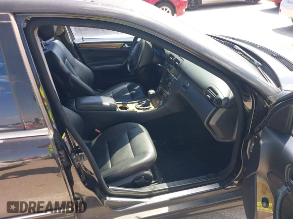 2007 Mercedes-Benz C 230 Sport with VIN WDBRF52H47E023816, listed as a IAAI auction lot 42579932 with Not provided miles and . Bid and sale history available at DreamBid. Image 5.
