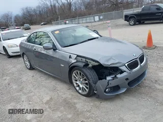 2013 BMW 3 Series 328i with VIN WBADW3C50DJ525517, listed as a IAAI auction lot 41905268 with 99,534 mi miles. Bid and sale history available at carsss.com. Image 1.