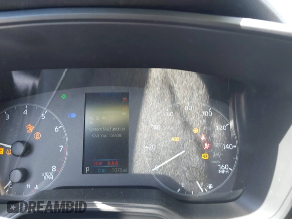 2025 Toyota Corolla LE z VIN 5YFB4MDEXSP240479, wystawiony jako IAAI lot #41769331 z przebiegiem 1075 mil mil oraz . Historia ofert i sprzedaży dostępna na DreamBid. Obrazek 7.