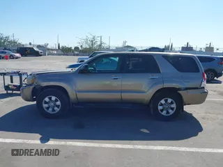 2007 Toyota 4Runner SR5 with VIN JTEZU14R970095027, listed as a IAAI auction lot 41676068 with 212,288 mi miles and . Bid and sale history available at DreamBid. Image 14.