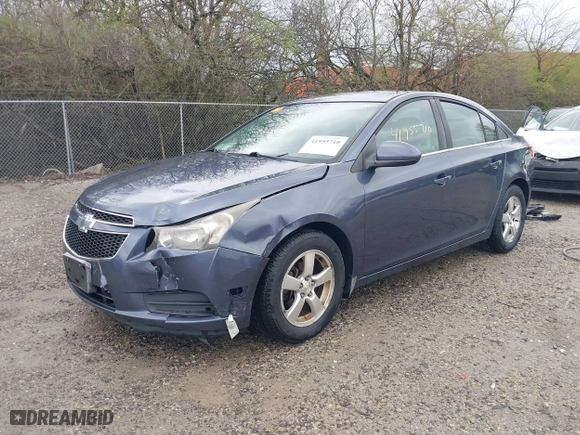 2014 Chevrolet Cruze 1LT with VIN 1G1PC5SB0E7213216, listed as a IAAI auction lot 41955710 with 147,003 mi miles. Bid and sale history available at carsss.com. Image 18.
