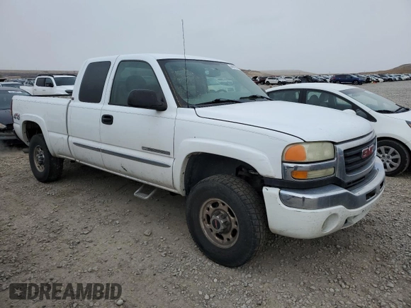 2004 GMC Sierra 2500HD SLE z VIN 1GTHK29U64E336548, wystawiony jako Copart lot #44979505 z przebiegiem 226 577 mil mil oraz Szkoda całkowita • Salvage title. Historia ofert i sprzedaży dostępna na DreamBid. Obrazek 4.