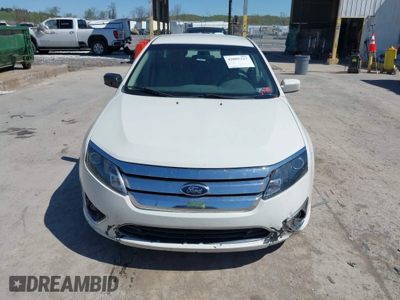 2011 Ford Fusion SE with VIN 3FAHP0HA5BR265484, listed as a IAAI auction lot 42095227 with 81,664 mi miles. Bid and sale history available at carsss.com. Image 12.