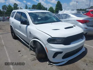 2024 Dodge Durango SRT Hellcat Premium z VIN 1C4SDJH9XRC193839, wystawiony jako IAAI lot #42502288 z przebiegiem 15 182 mil mil oraz . Historia ofert i sprzedaży dostępna na DreamBid. Obrazek 1.
