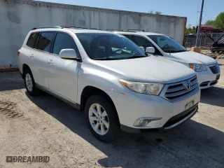 2011 Toyota Highlander with VIN 5TDBK3EH1BS044964, listed as a Copart auction lot 51984564 with 157,415 mi miles and Clean Title. Bid and sale history available at carsss.com. Image 4.
