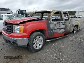 2007 GMC Sierra 1500 SLE1 z VIN 3GTEC13J67G521348, wystawiony jako Copart lot #50396745 z przebiegiem Nie podano mil oraz Nie do naprawy • Non repairable. Historia ofert i sprzedaży dostępna na DreamBid. Obrazek 1.