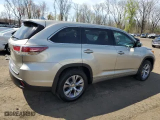 2015 Toyota Highlander LE with VIN 5TDBKRFH3FS151926, listed as a Copart auction lot 54044575 with 149,683 mi miles and Salvage Title. Bid and sale history available at carsss.com. Image 3.