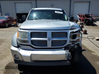 2011 Dodge Nitro Heat z VIN 1D4PT4GK0BW589252, wystawiony jako Copart lot #56869875 z przebiegiem 136 306 mil mil oraz Szkoda całkowita • Salvage title. Historia ofert i sprzedaży dostępna na DreamBid. Obrazek 5.