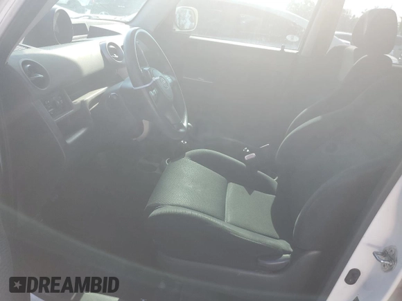 2006 Scion xB z VIN JTLKT334264097188, wystawiony jako Copart lot #57540745 z przebiegiem 190 794 mil mil oraz Szkoda całkowita • Salvage title. Historia ofert i sprzedaży dostępna na DreamBid. Obrazek 7.