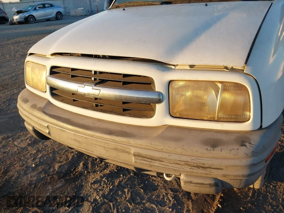 2000 Chevrolet Tracker z VIN 2CNBE18C3Y6920718, wystawiony jako IAAI lot #41566833 z przebiegiem 157 316 mil mil oraz . Historia ofert i sprzedaży dostępna na DreamBid. Obrazek 6.