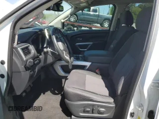 2021 Nissan Titan SV с VIN 1N6AA1EDXMN527522, выставлен на аукционе Copart как лот 52826715 с пробегом 79 450 миль миль и Списание • Salvage title. История ставок и продаж доступна на DreamBid. Изображение 7.