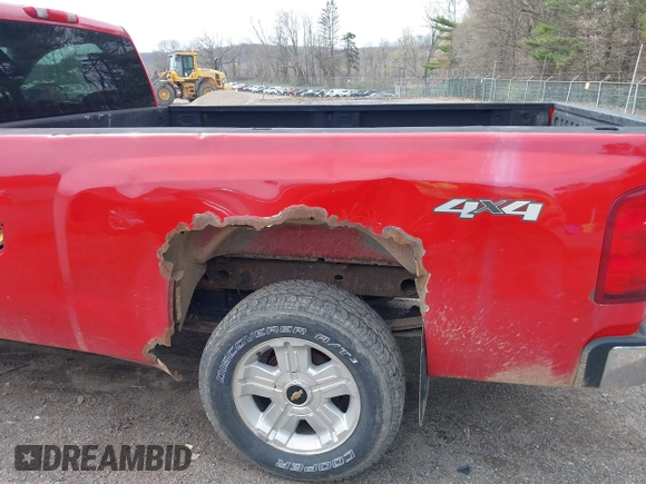 2007 Chevrolet Silverado 1500 1LT with VIN 1GCEK14067Z538823, listed as a IAAI auction lot 41996239 with 175,901 mi miles and . Bid and sale history available at DreamBid. Image 6.