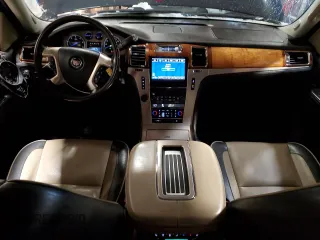 2013 Cadillac Escalade Platinum Edition with VIN 1GYS4DEFXDR106971, listed as a Copart auction lot 87660985 with 197,951 mi miles and Salvage Title. Bid and sale history available at carsss.com. Image 8.