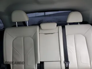 2020 Audi Q3 S line Premium Plus с VIN WA1EECF38L1103850, выставлен на аукционе Copart как лот 50740425 с пробегом 39 327 миль миль и Списание • Salvage title. История ставок и продаж доступна на DreamBid. Изображение 10.
