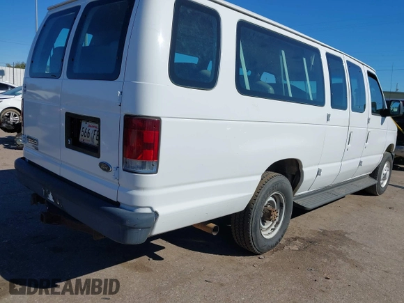 2008 Ford Econoline Passenger XL with VIN 1FBSS31L78DA03855, listed as a IAAI auction lot 40900794 with 989,635 mi miles and . Bid and sale history available at DreamBid. Image 4.