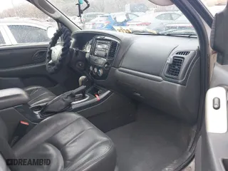 2005 Mazda Tribute s with VIN 4F2YZ96125KM10503, listed as a IAAI auction lot 41659255 with 68,855 mi miles. Bid and sale history available at carsss.com. Image 5.