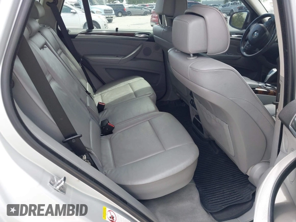 2008 BMW X5 3.0si z VIN 5UXFE43508L036578, wystawiony jako IAAI lot #41942235 z przebiegiem 146 742 mil mil oraz . Historia ofert i sprzedaży dostępna na DreamBid. Obrazek 8.