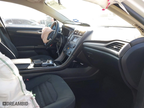 2018 Ford Fusion Hybrid SE with VIN 3FA6P0LU7JR188124, listed as a IAAI auction lot 41760184 with 74,731 mi miles. Bid and sale history available at carsss.com. Image 5.