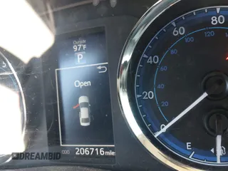 2019 Toyota Corolla L z VIN 5YFBURHE1KP922769, wystawiony jako IAAI lot #42395973 z przebiegiem 206 716 mil mil oraz . Historia ofert i sprzedaży dostępna na DreamBid. Obrazek 7.