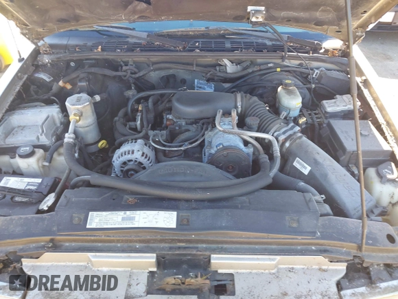 2002 Chevrolet Blazer LS z VIN 1GNDT13W52K213071, wystawiony jako IAAI lot #41336010 z przebiegiem 157 758 mil mil oraz . Historia ofert i sprzedaży dostępna na DreamBid. Obrazek 10.