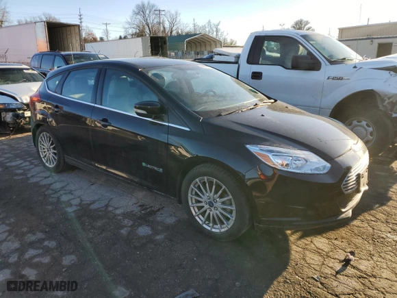 2013 Ford Focus Electric with VIN 1FADP3R44DL378627, listed as a Copart auction lot 83787714 with 49,803 mi miles and Clean Title. Bid and sale history available at carsss.com. Image 4.