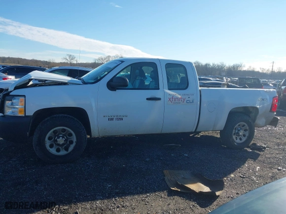 2013 Chevrolet Silverado 1500 Work Truck with VIN 1GCRKPEA1DZ366756, listed as a IAAI auction lot 41196096 with 274,143 mi miles. Bid and sale history available at carsss.com. Image 14.