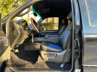 2004 Ford Excursion Eddie Bauer with VIN 1FMSU45P14EA06923, listed as a Copart auction lot 52830855 with 186,217 mi miles and Clean Title. Bid and sale history available at DreamBid. Image 8.