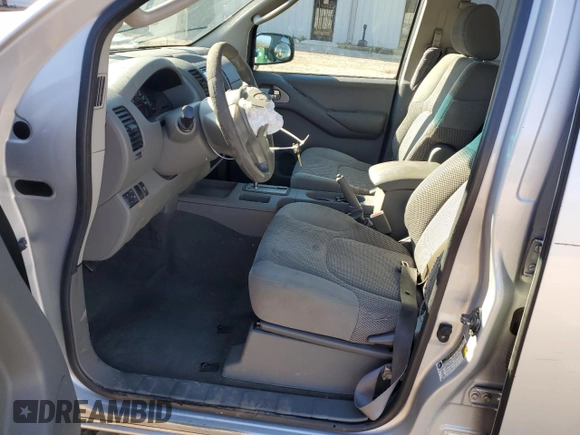 2008 Nissan Frontier SE z VIN 1N6AD07U98C441926, wystawiony jako Copart lot #84205144 z przebiegiem Nie podano mil oraz Szkoda całkowita • Salvage title. Historia ofert i sprzedaży dostępna na DreamBid. Obrazek 7.