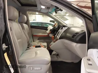 2006 Lexus RX 330 with VIN 2T2HA31U26C092998, listed as a IAAI auction lot 41898941 with 215,501 mi miles and . Bid and sale history available at carsss.com. Image 5.