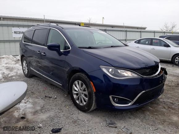 2018 Chrysler Pacifica Touring L Plus with VIN 2C4RC1EG5JR235107, listed as a Copart auction lot 89121465 with 115,663 mi miles and Salvage Title. Bid and sale history available at carsss.com. Image 4.