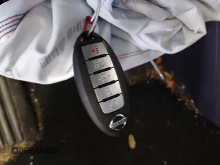 2020 Nissan Murano SL z VIN 5N1AZ2CS1LN142296, wystawiony jako IAAI lot #42222427 z przebiegiem 69 834 mil mil oraz . Historia ofert i sprzedaży dostępna na DreamBid. Obrazek 11.