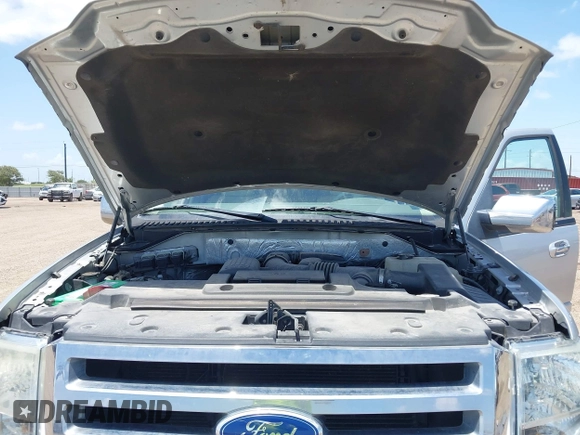 2011 Ford Expedition XLT with VIN 1FMJU1H55BEF22168, listed as a IAAI auction lot 42510766 with 96,498 mi miles and . Bid and sale history available at DreamBid. Image 10.