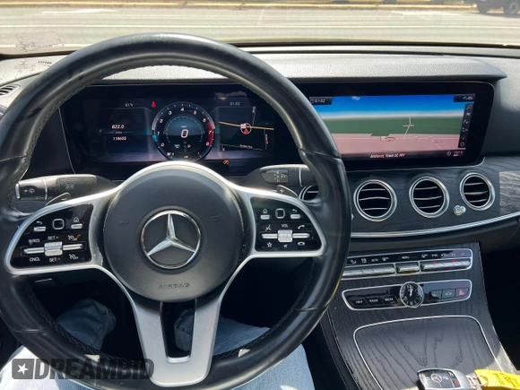 2020 Mercedes-Benz E 350 with VIN W1KZF8DBXLA841120, listed as a Copart auction lot 55361315 with 118,655 mi miles and Clean Title. Bid and sale history available at DreamBid. Image 7.
