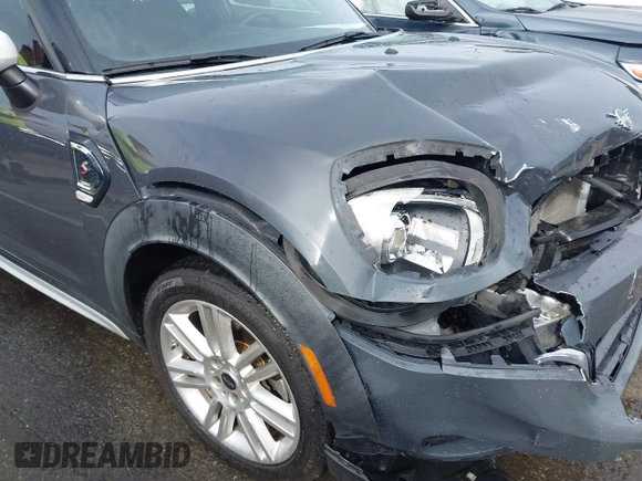 2020 MINI Countryman Cooper S with VIN WMZYW7C0XL3L85463, listed as a IAAI auction lot 42344478 with 54,654 mi miles and . Bid and sale history available at DreamBid. Image 17.
