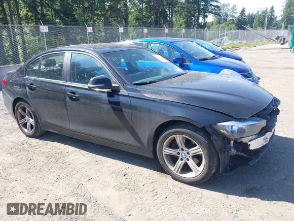 2015 BMW 3 Series 328i xDrive z VIN WBA3B5C52FF962217, wystawiony jako IAAI lot #42381116 z przebiegiem 72 777 mil mil oraz . Historia ofert i sprzedaży dostępna na DreamBid. Obrazek 1.