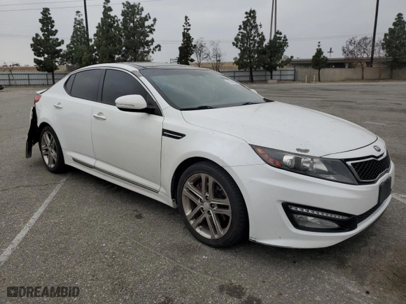 2013 Kia Optima SX w/Limited Pkg with VIN 5XXGR4A67DG089150, listed as a Copart auction lot 52642465 with 215,363 mi miles and Salvage Title. Bid and sale history available at carsss.com. Image 4.