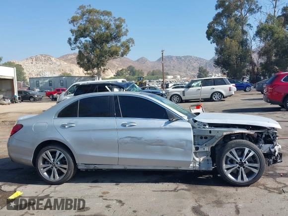 2020 Mercedes-Benz C 300 с VIN WDDWF8DB7LR526991, выставлен на аукционе IAAI как лот 40438514 с пробегом 49 781 миль миль и . История ставок и продаж доступна на DreamBid. Изображение 14.