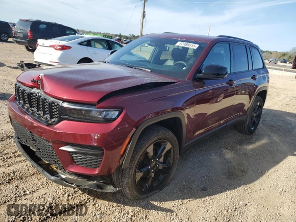 2023 Jeep Grand Cherokee Laredo z VIN 1C4RJGAG7PC662935, wystawiony jako Copart lot #47986615 z przebiegiem 12 306 mil mil oraz Szkoda całkowita • Salvage title. Historia ofert i sprzedaży dostępna na DreamBid. Obrazek 1.