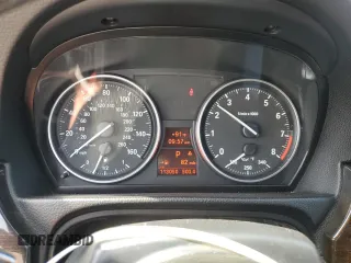 2011 BMW 3 Series 328i z VIN WBADW7C52BE543840, wystawiony jako Copart lot #59821175 z przebiegiem 113 050 mil mil oraz Szkoda całkowita • Salvage title. Historia ofert i sprzedaży dostępna na DreamBid. Obrazek 9.