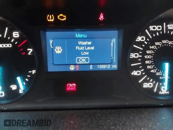 2014 Ford Edge SE z VIN 2FMDK3G93EBA15837, wystawiony jako IAAI lot #42253550 z przebiegiem 135 912 mil mil oraz . Historia ofert i sprzedaży dostępna na DreamBid. Obrazek 7.