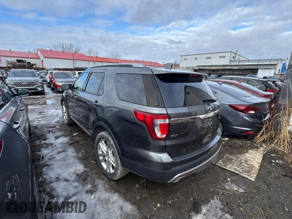 2016 Ford Explorer XLT with VIN 1FM5K8D83GGA53805, listed as a Copart auction lot 87420114 with 177,818 mi miles and Salvage Title. Bid and sale history available at carsss.com. Image 3.