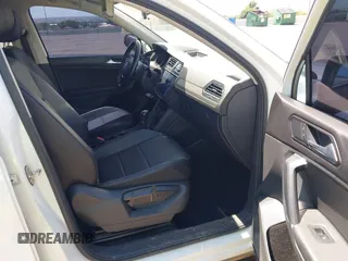 2018 Volkswagen Tiguan SEL с VIN 3VV2B7AX7JM138559, выставлен на аукционе IAAI как лот 42564565 с пробегом 74 602 миль миль и . История ставок и продаж доступна на DreamBid. Изображение 5.