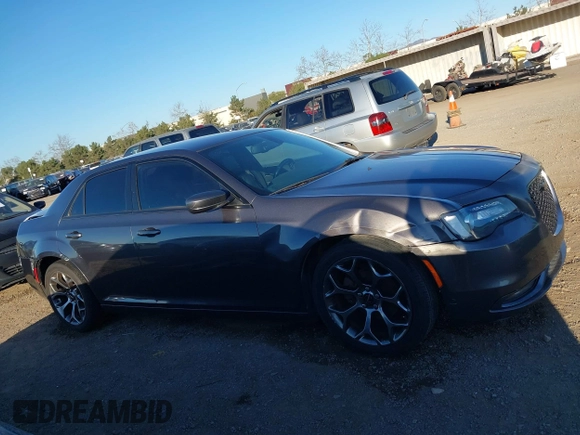 2018 Chrysler 300 with VIN 2C3CCABG5JH214228, listed as a IAAI auction lot 41647033 with 133,224 mi miles. Bid and sale history available at carsss.com. Image 13.