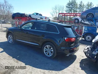 2017 Audi Q7 Premium Plus with VIN WA1LAAF71HD014251, listed as a IAAI auction lot 41859906 with 128,789 mi miles. Bid and sale history available at carsss.com. Image 3.